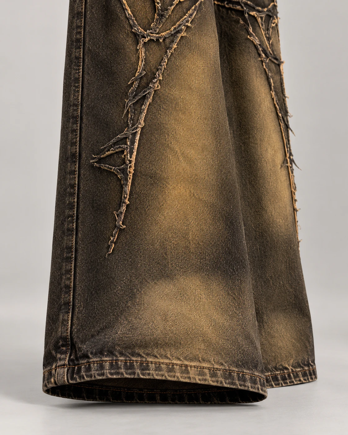 Vintage Brown Thorn-Detail Baggy Jeans — AI design reference 5